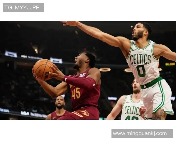 中国男篮对阵骑士队的精彩对决分析与赛后点评